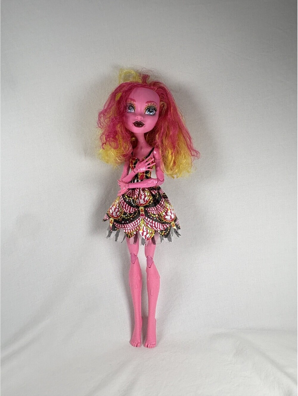 Monster High Frightfully Tall Freak Du Chic Gooliope Jellington Doll 17 Inches